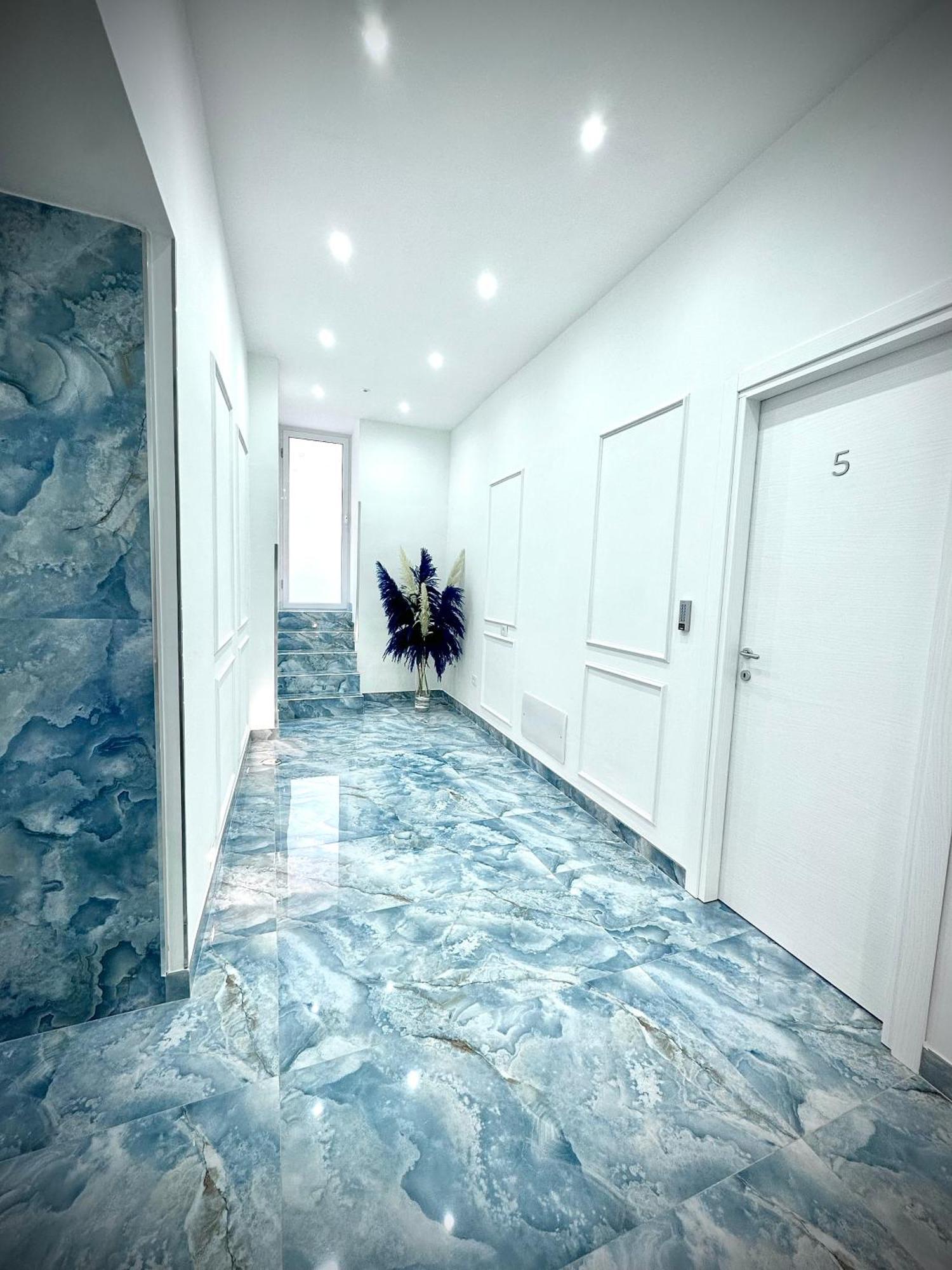 Marvit Central Luxury ナポリ エクステリア 写真