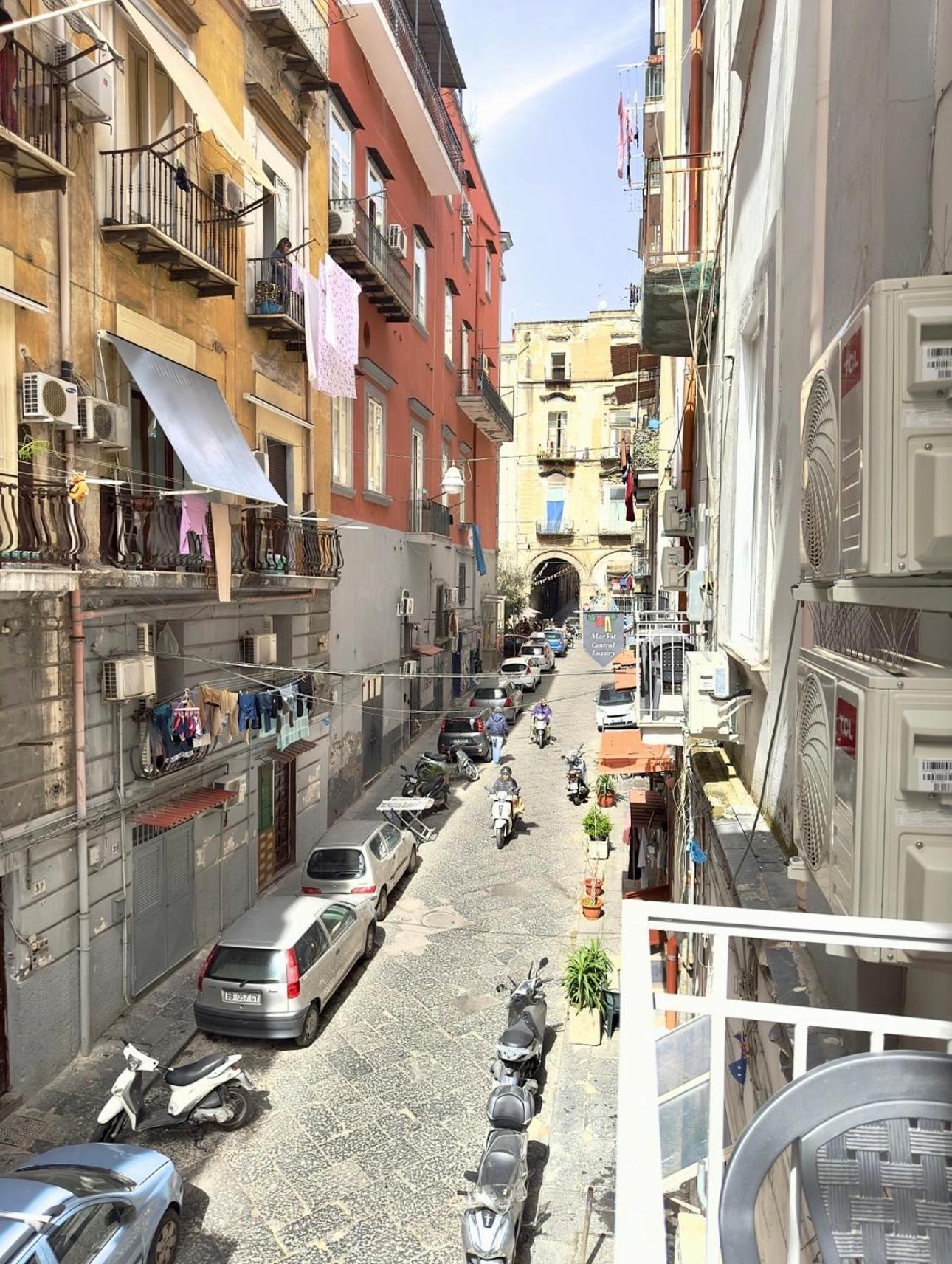 Marvit Central Luxury ナポリ エクステリア 写真